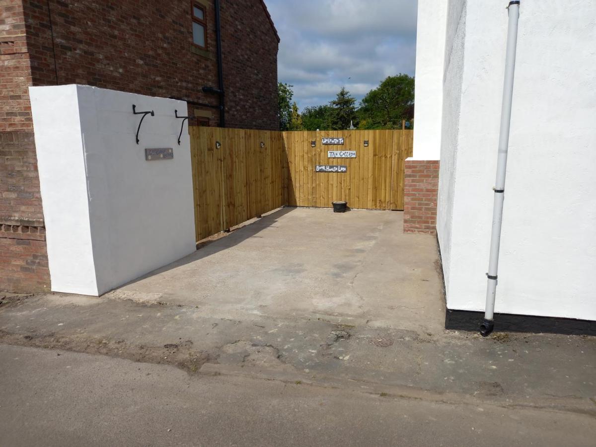Pet Friendly Beautiful Detached Cottage Close To Spurn Point, Easington And Withersea Kingston upon Hull Exterior foto
